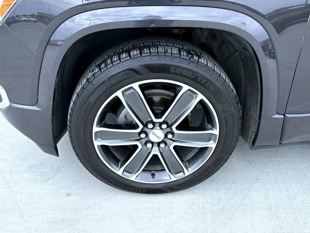 Used 2019 GMC Acadia Denali w/ Technology Package AWD/4WD image 25