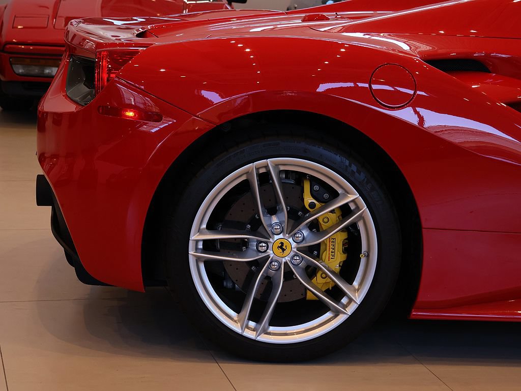 Certified 2017 Ferrari 488 Spider RWD image 45
