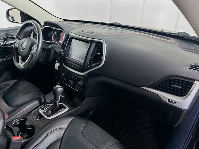 Used 2016 Jeep Cherokee Trailhawk image 27