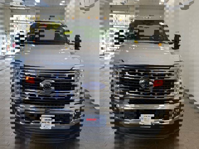 New 2026 Ford F550 4x4 Regular Cab Super Duty image 3