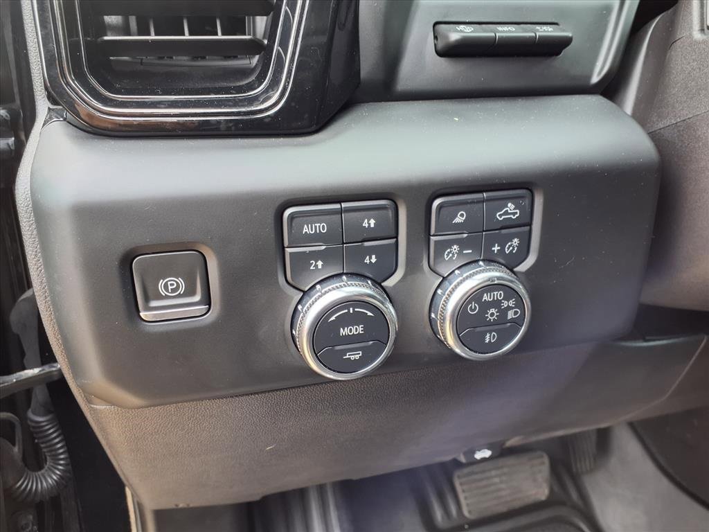 Used 2024 GMC Sierra 1500 AT4 w/ Technology Package image 14