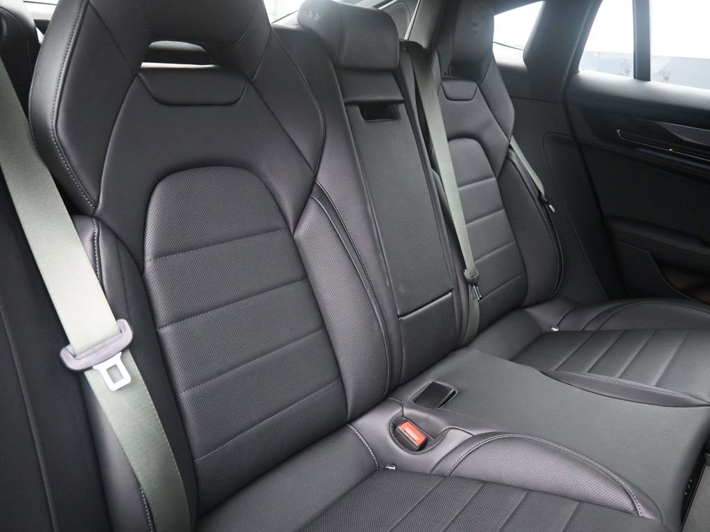 New 2025 Porsche Panamera image 22