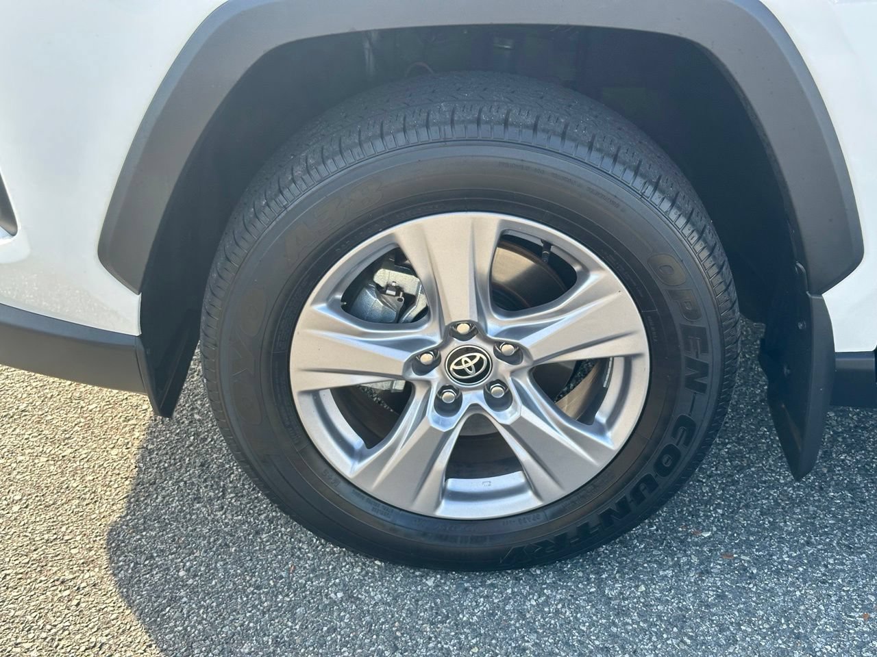 Used 2025 Toyota RAV4 XLE w/ Convenience Package FWD image 13