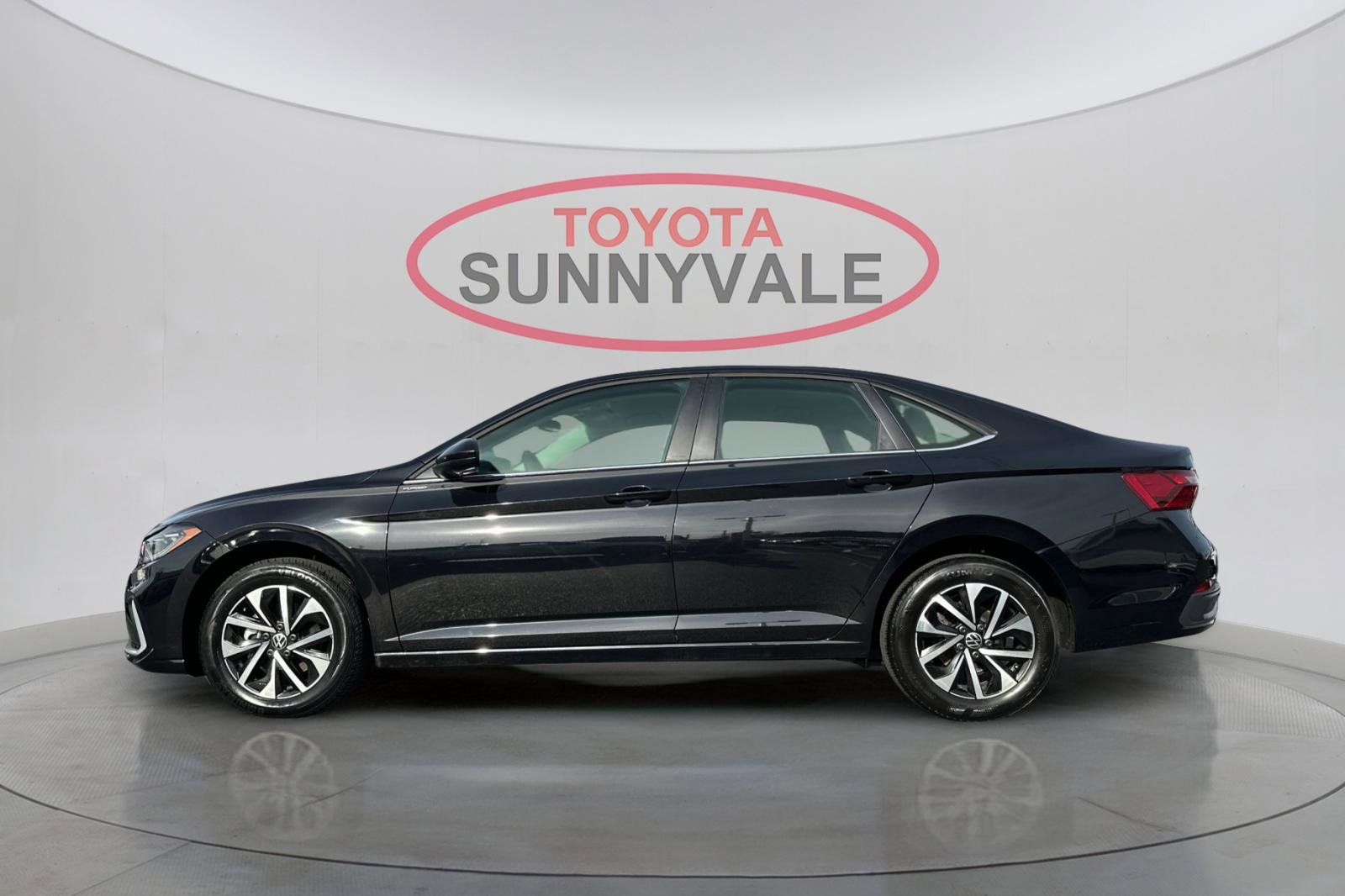 Used 2025 Volkswagen Jetta S image 6