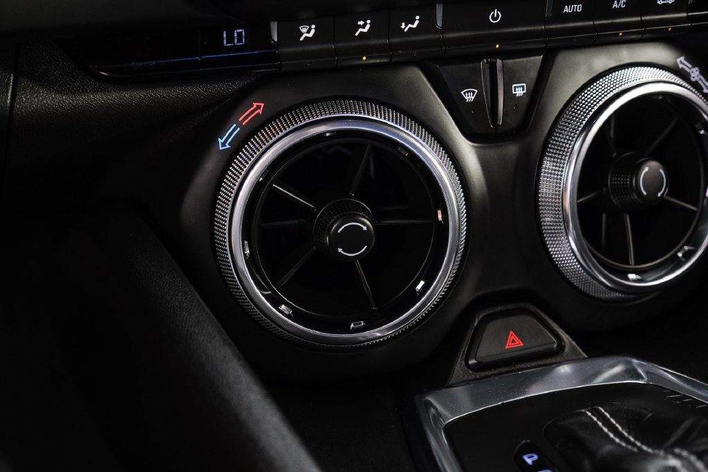 Used 2020 Chevrolet Camaro LT RWD image 24