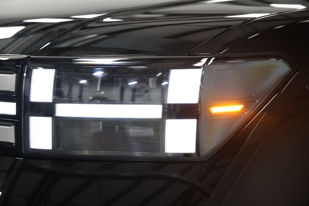 Certified 2026 Hyundai Santa Fe SE AWD/4WD image 12