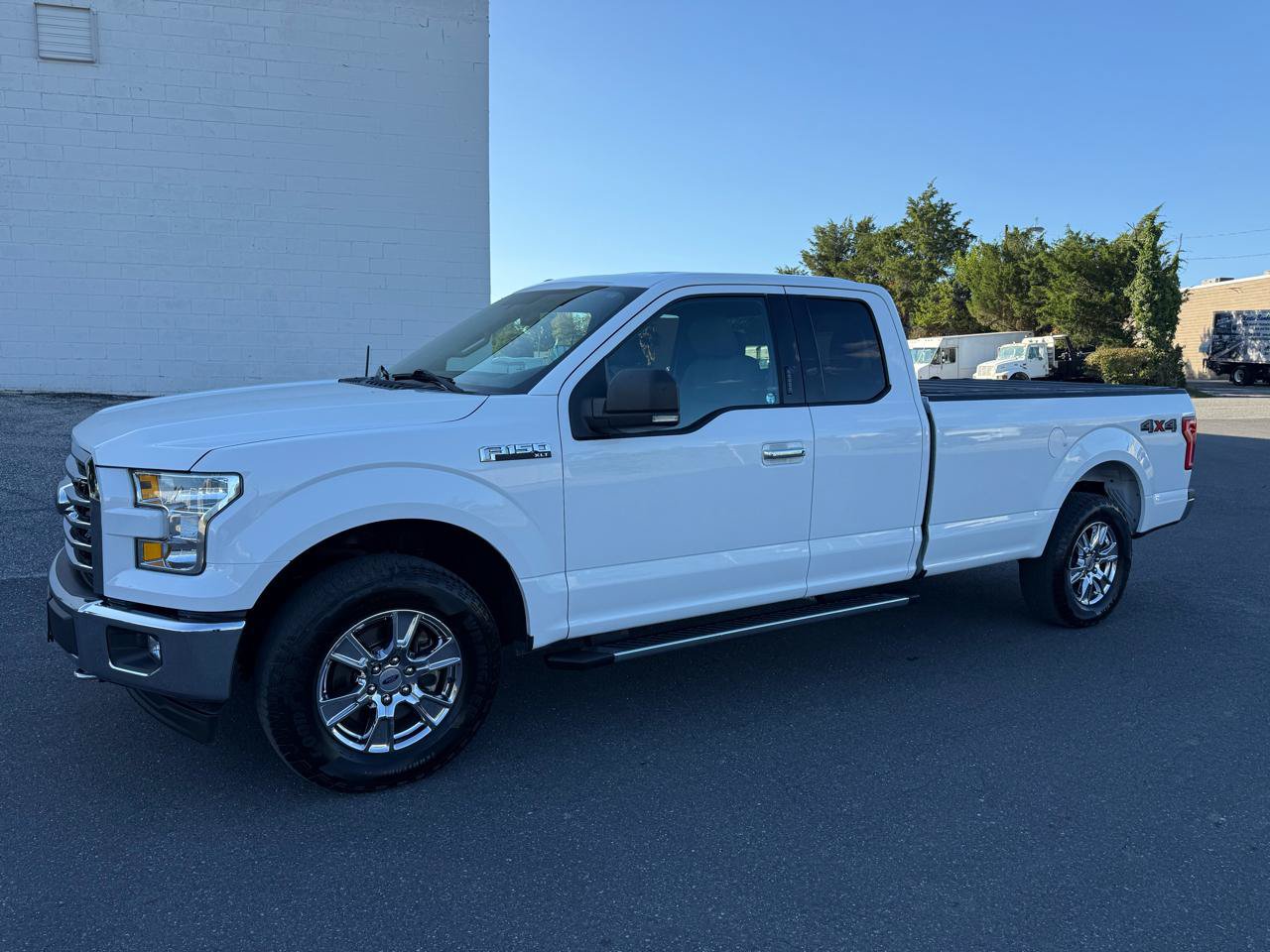 Used 2017 Ford F150 XLT w/ Equipment Group 301A Mid AWD/4WD image 16