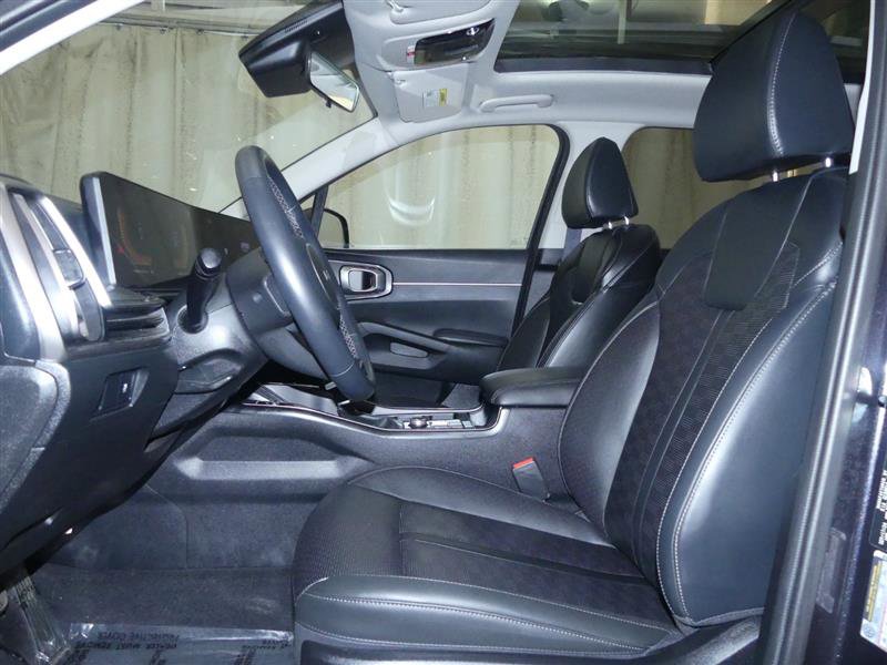 Used 2025 Kia Sorento S w/ Panoramic Sunroof Package AWD/4WD image 23