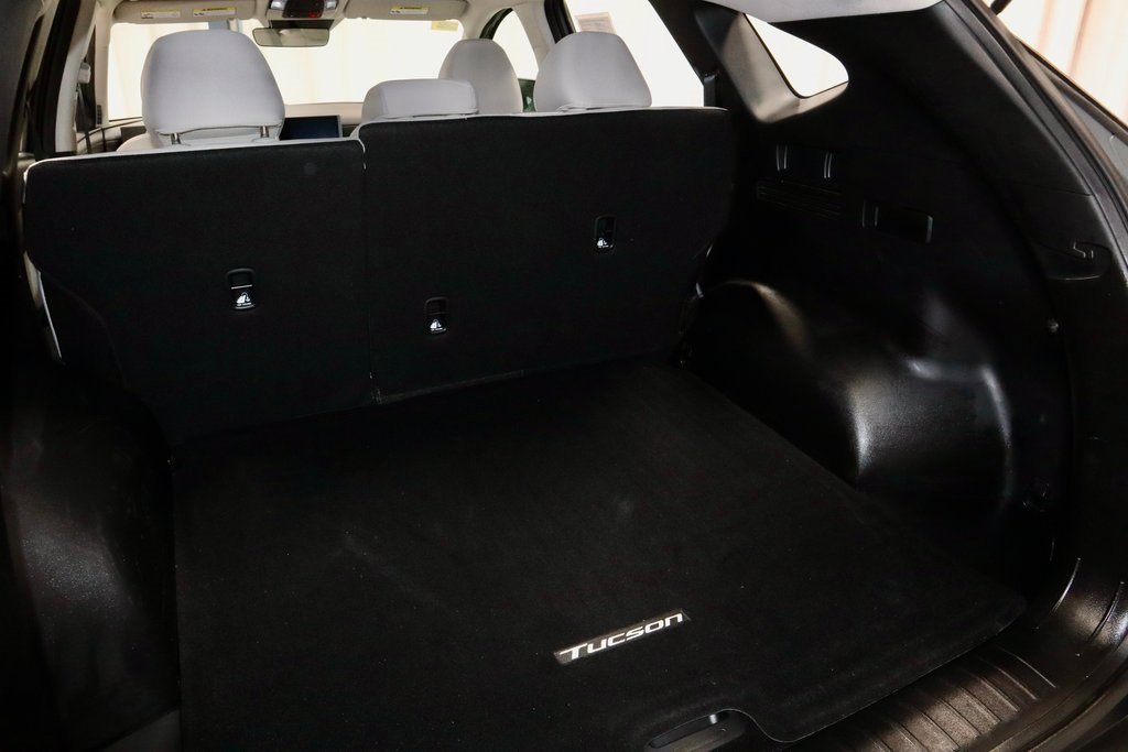 Used 2025 Hyundai Tucson SE image 14