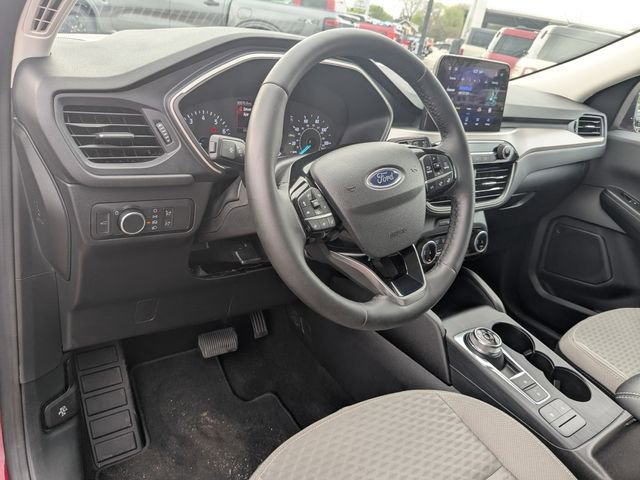 Used 2022 Ford Escape SE w/ Convenience Package AWD/4WD image 2
