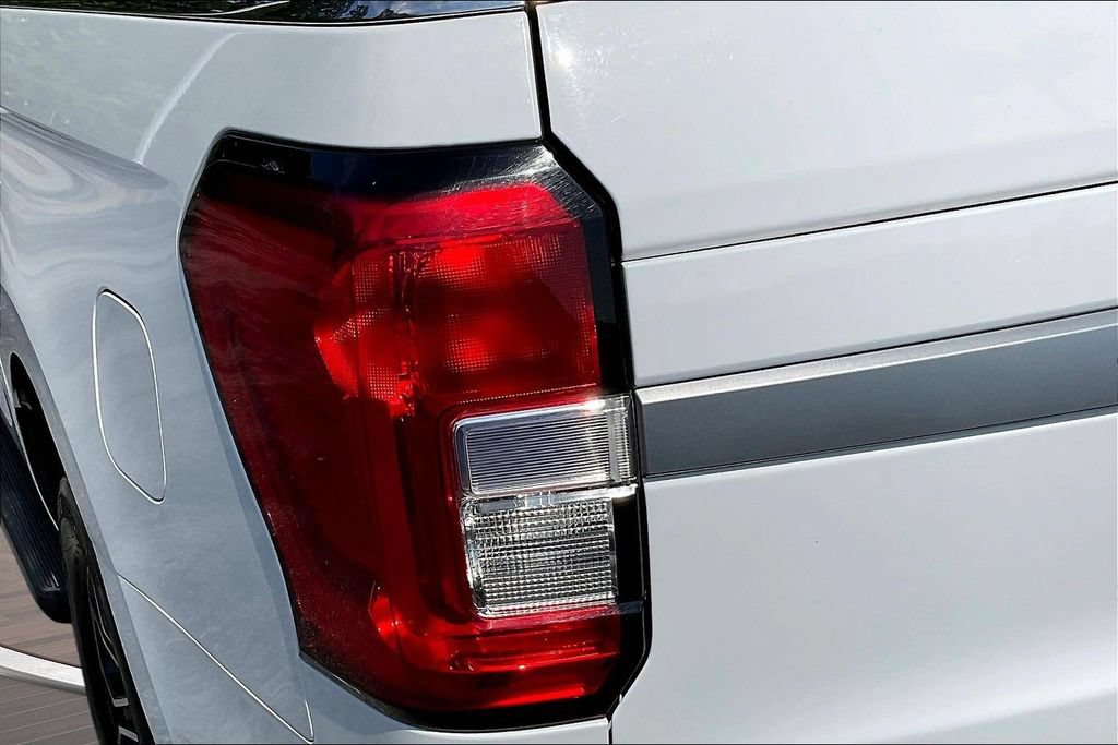 Used 2024 Ford Expedition Max XLT AWD/4WD image 27