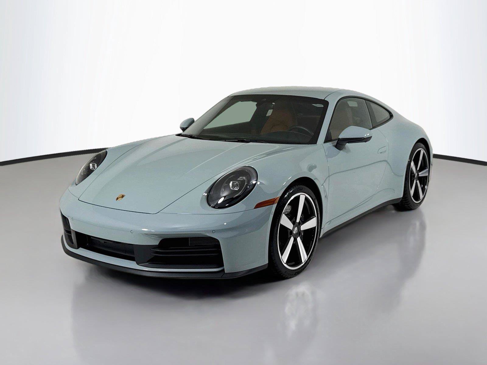 Used 2025 Porsche 911 Carrera RWD image 9