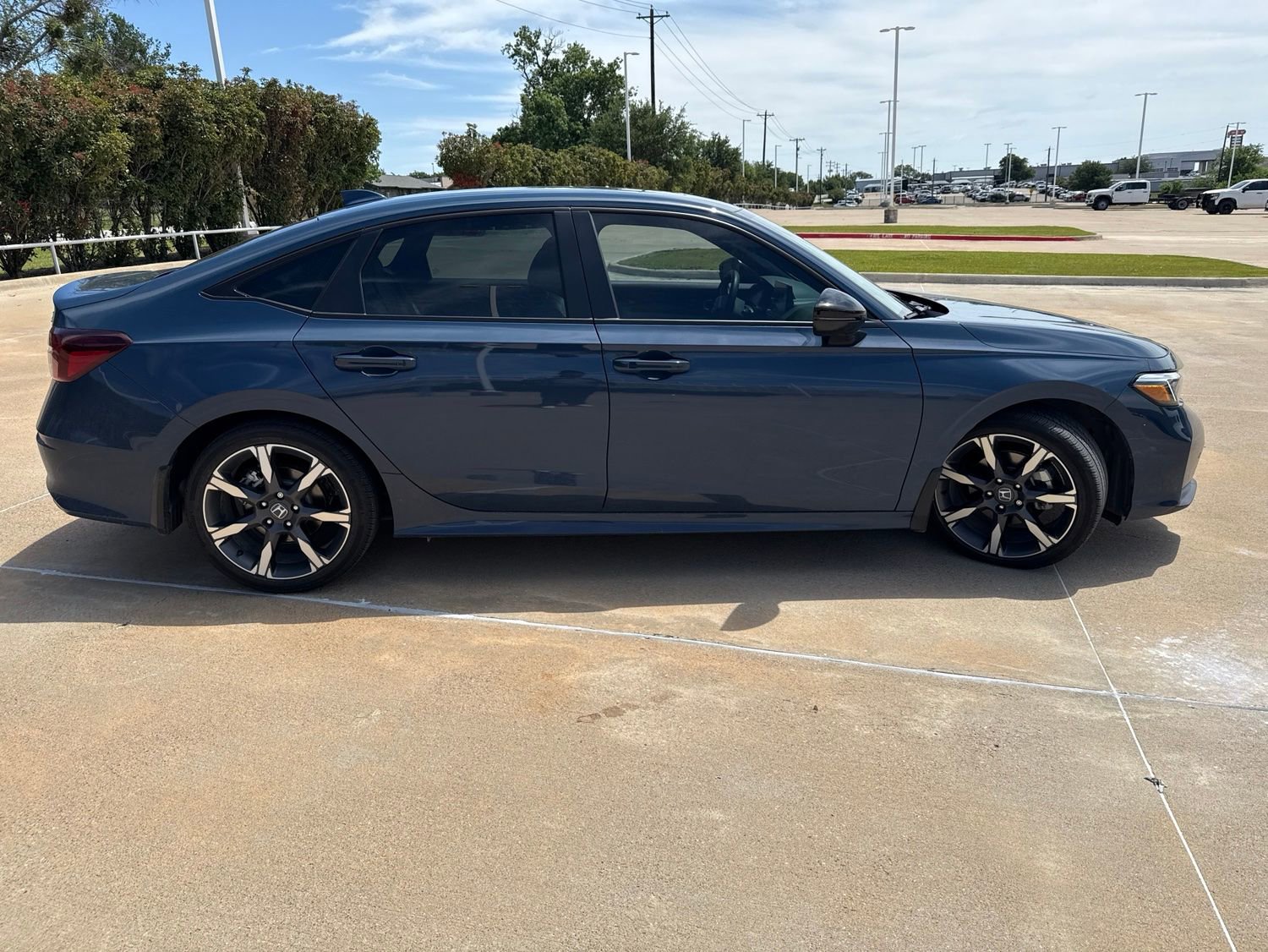 Used 2025 Honda Civic Sport Touring image 5