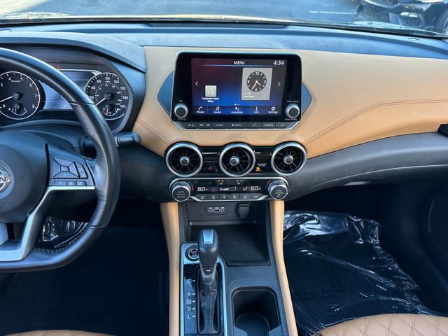 Used 2021 Nissan Sentra SV w/ SV Premium Package image 16