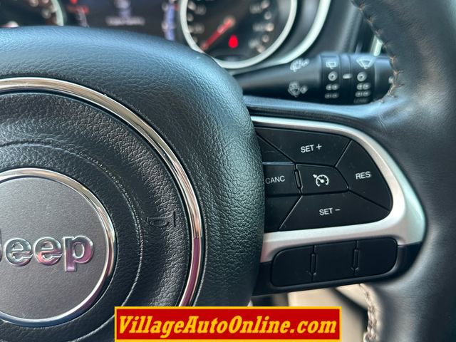 Used 2018 Jeep Compass Limited AWD/4WD image 31