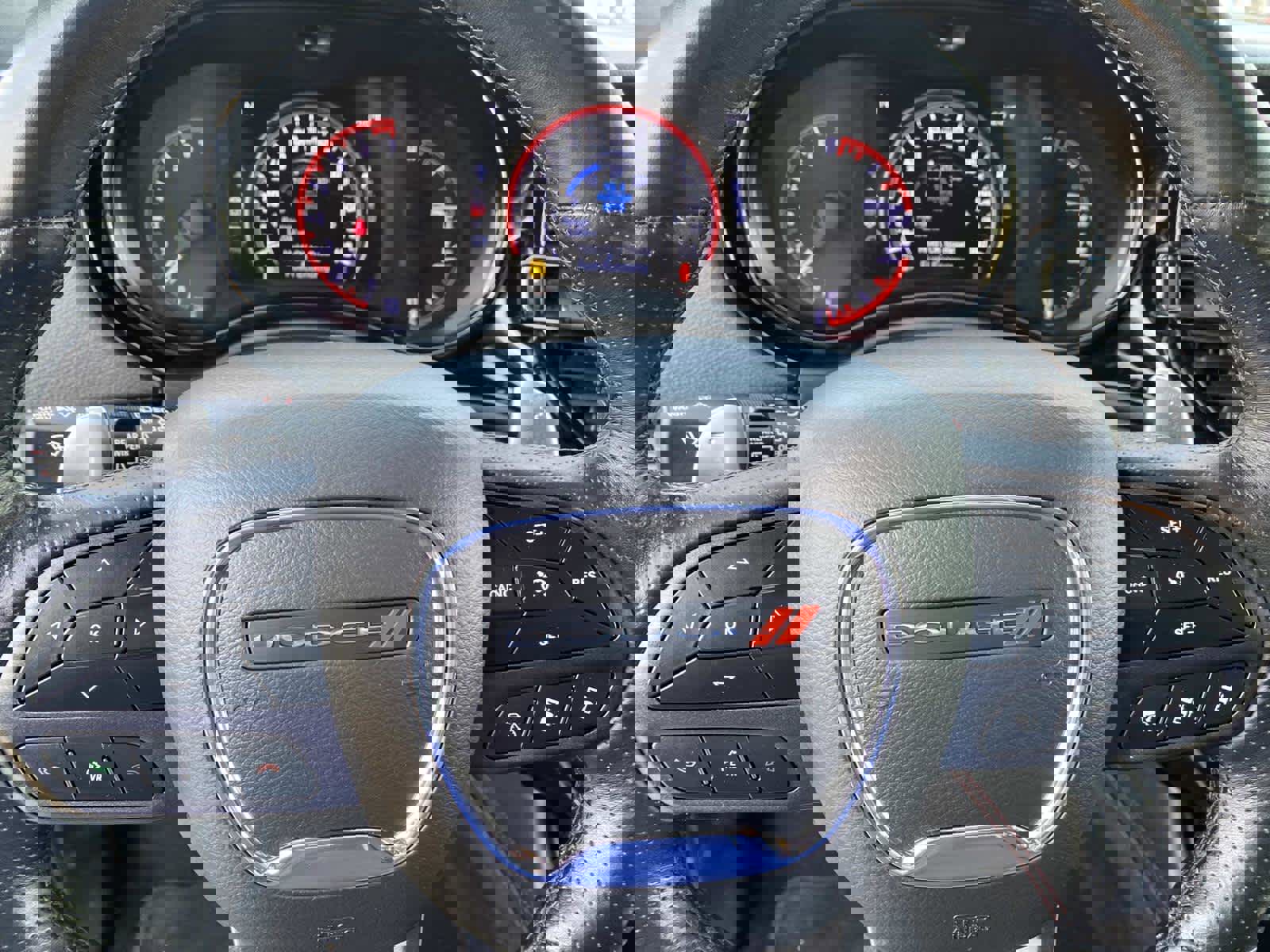 Used 2023 Dodge Durango GT image 14