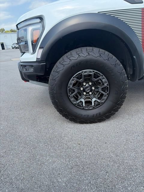 Used 2024 Ford F150 Raptor w/ Equipment Group 803A Raptor R AWD/4WD image 3