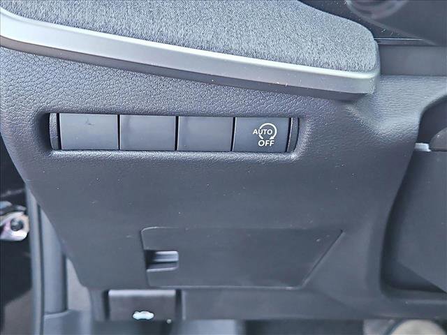 Certified 2025 Nissan Kicks SV FWD image 15