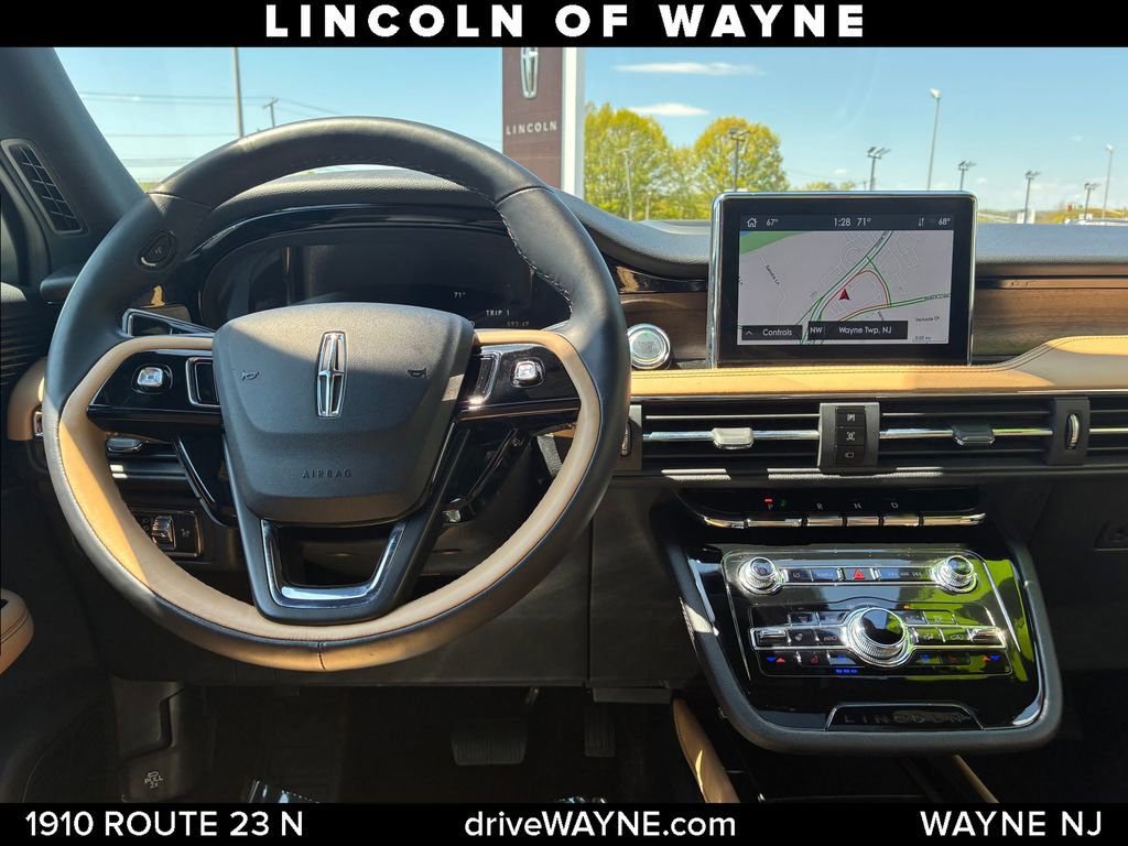Certified 2022 Lincoln Corsair Reserve w/ Equipment Group 201A AWD/4WD image 25