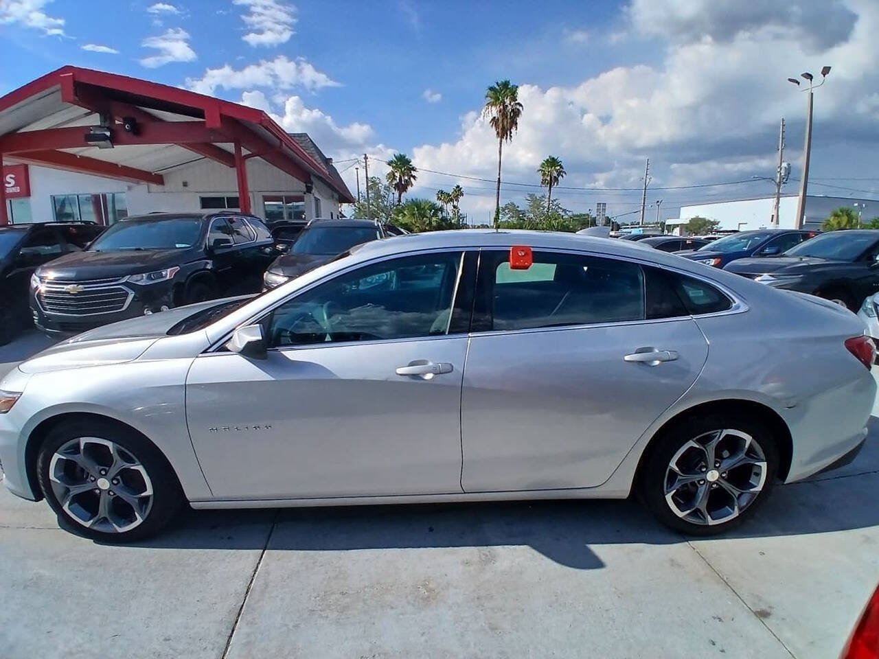 Used 2021 Chevrolet Malibu LT FWD image 5