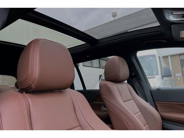 Used 2024 Mercedes-Benz GLS 450 4MATIC image 13
