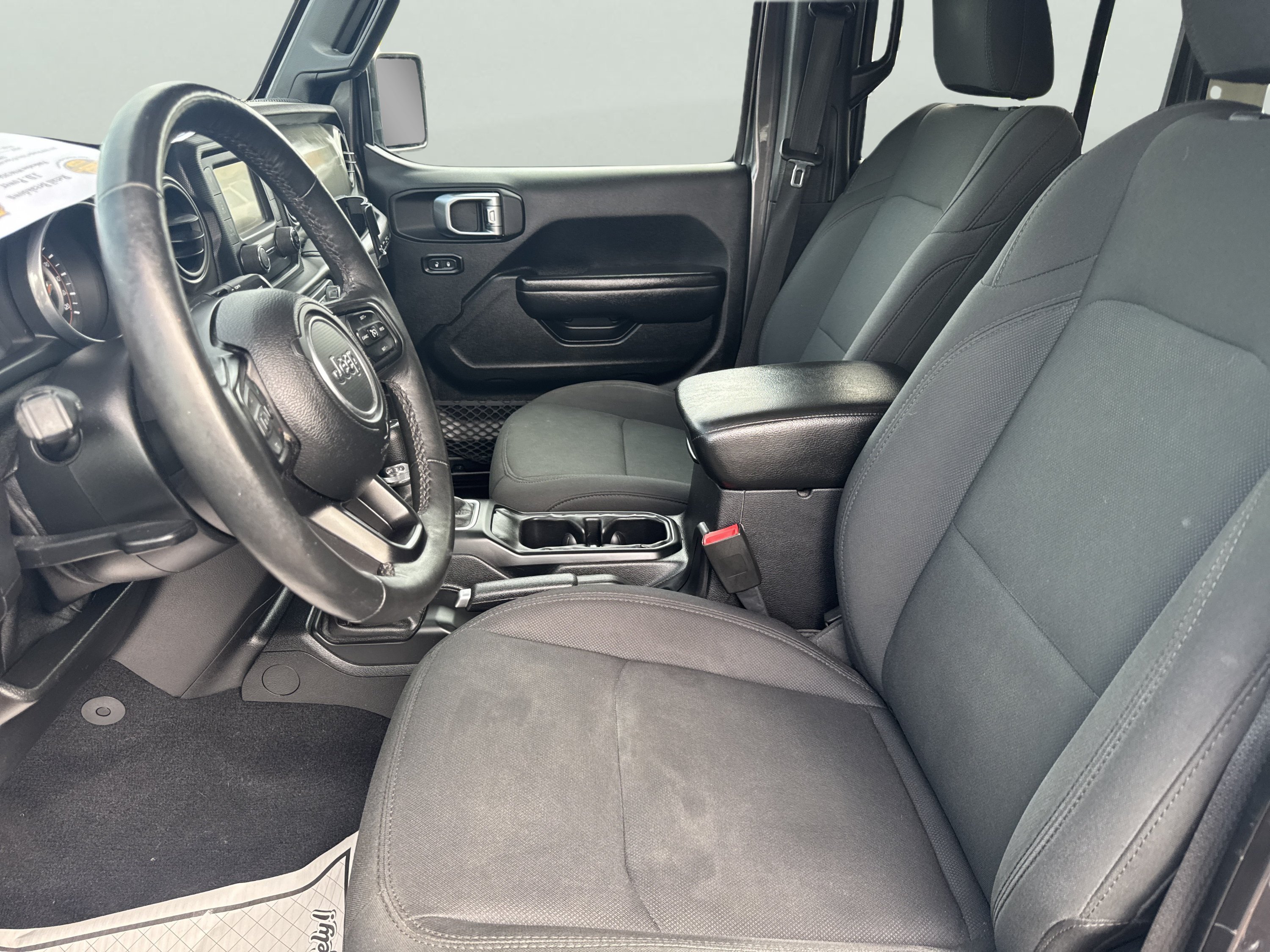 Used 2018 Jeep Wrangler Unlimited Sport S AWD/4WD image 13
