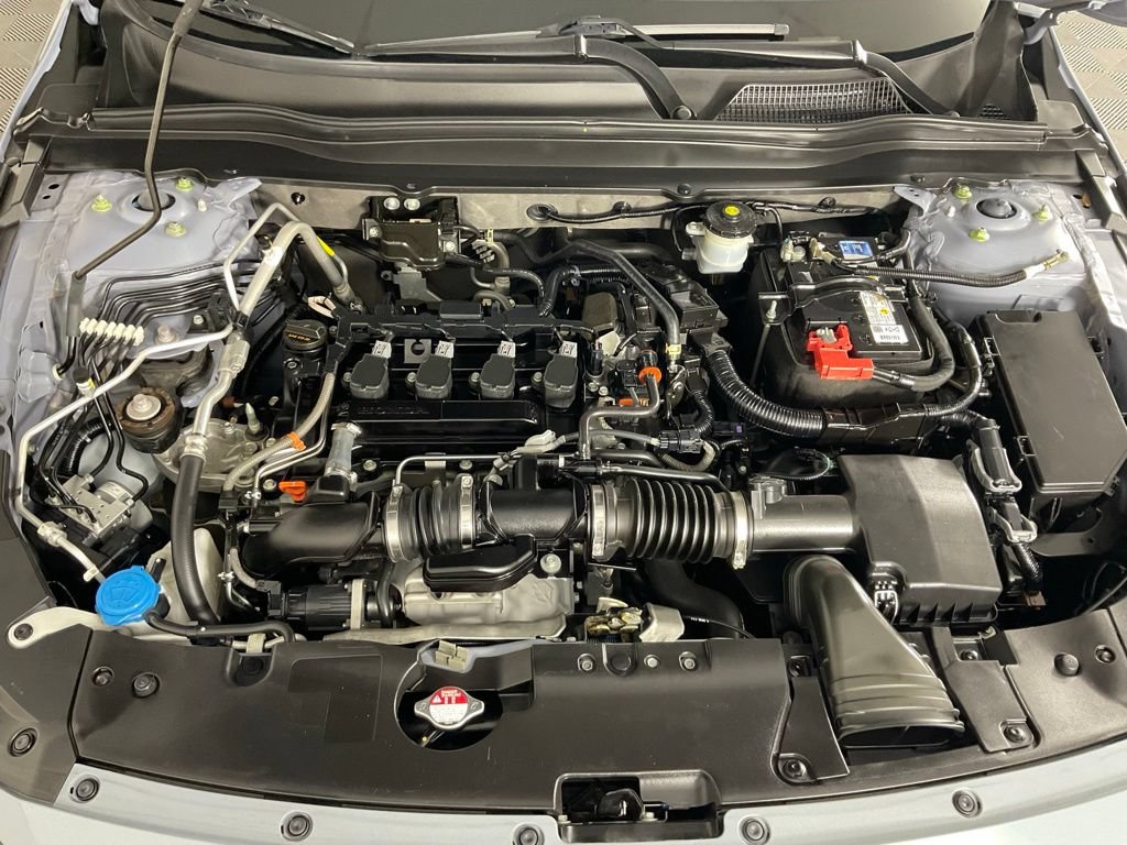 Used 2022 Honda Accord Sport image 9