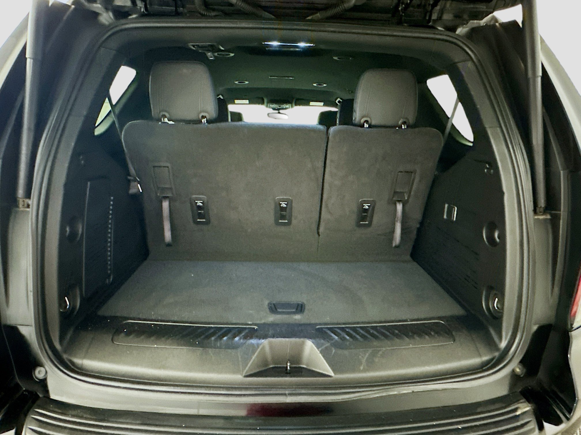 Used 2024 Chevrolet Tahoe LT image 31