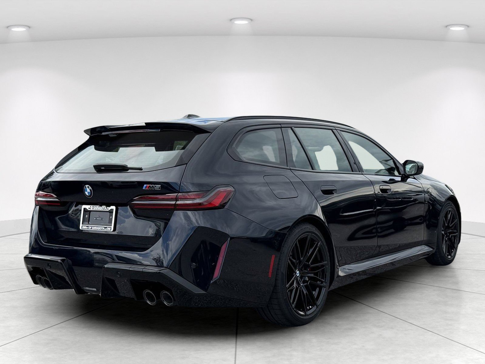 New 2027 BMW M5 Touring AWD/4WD image 3