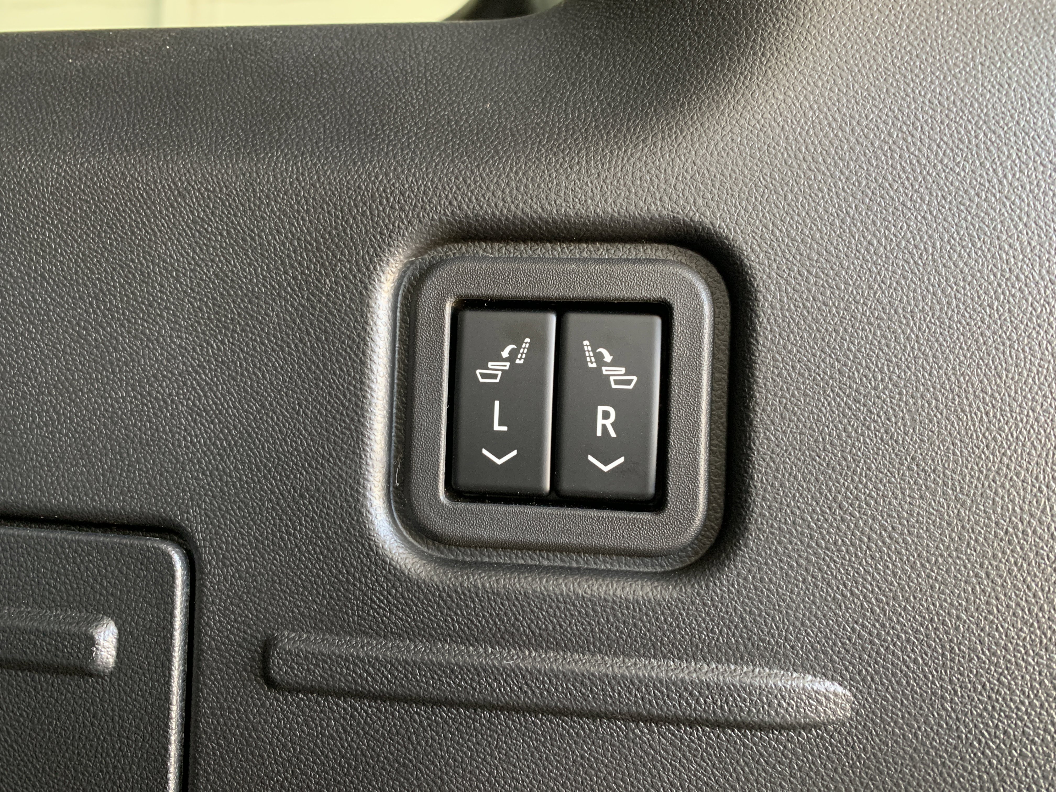 New 2025 GMC Hummer EV 2X image 51