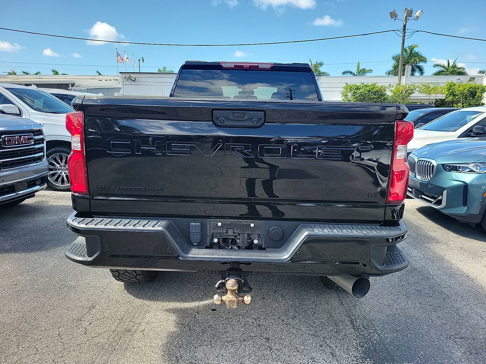 Used 2024 Chevrolet Silverado 2500 LT w/ Midnight Edition AWD/4WD image 12
