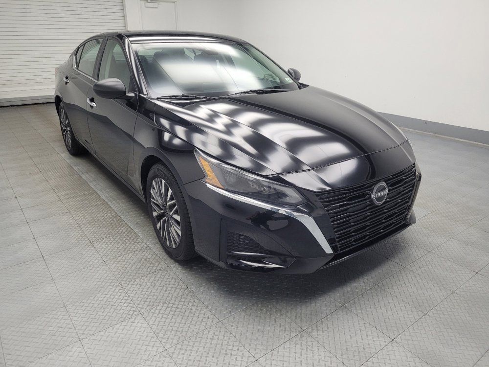 Used 2024 Nissan Altima 2.5 SV image 13