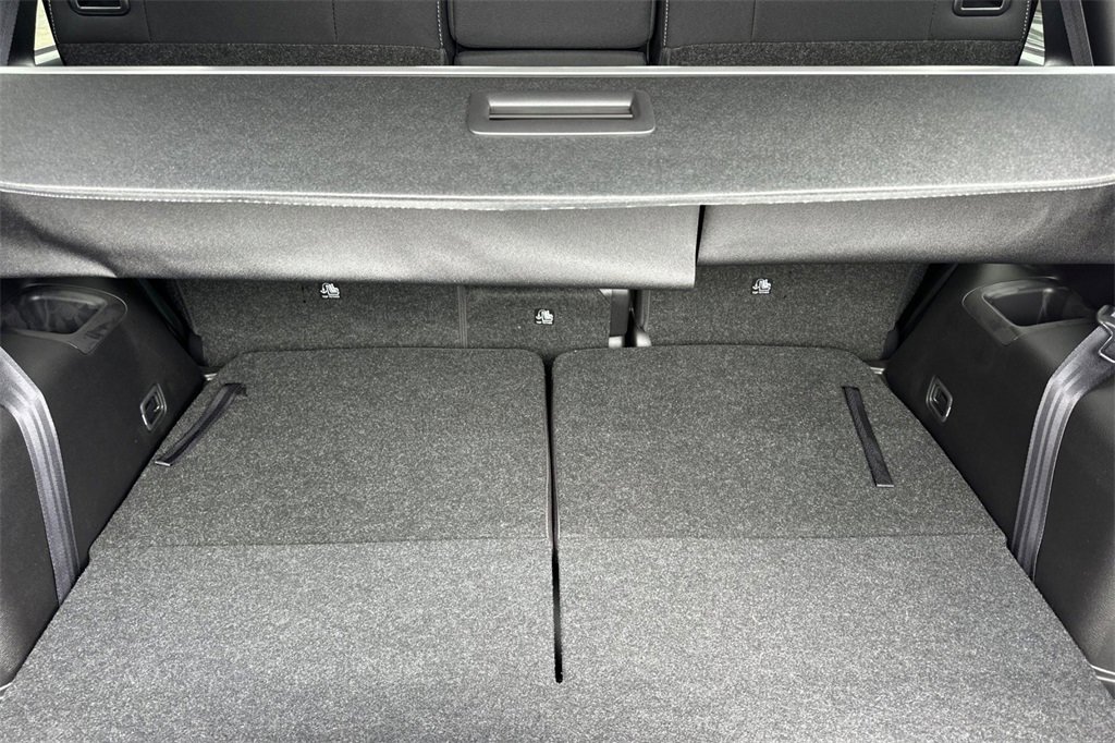 New 2025 Mitsubishi Outlander ES image 16