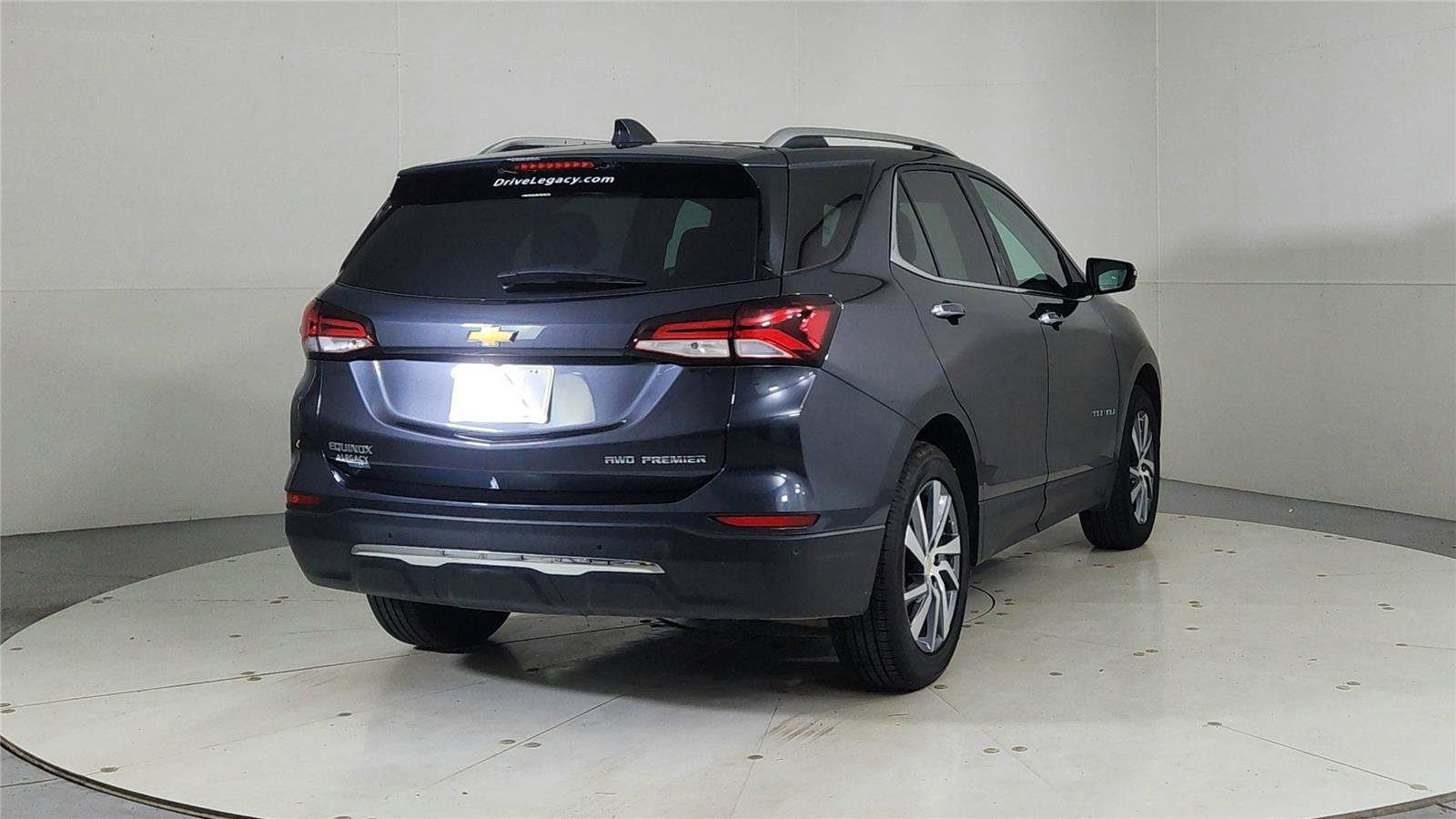 Used 2022 Chevrolet Equinox Premier image 6
