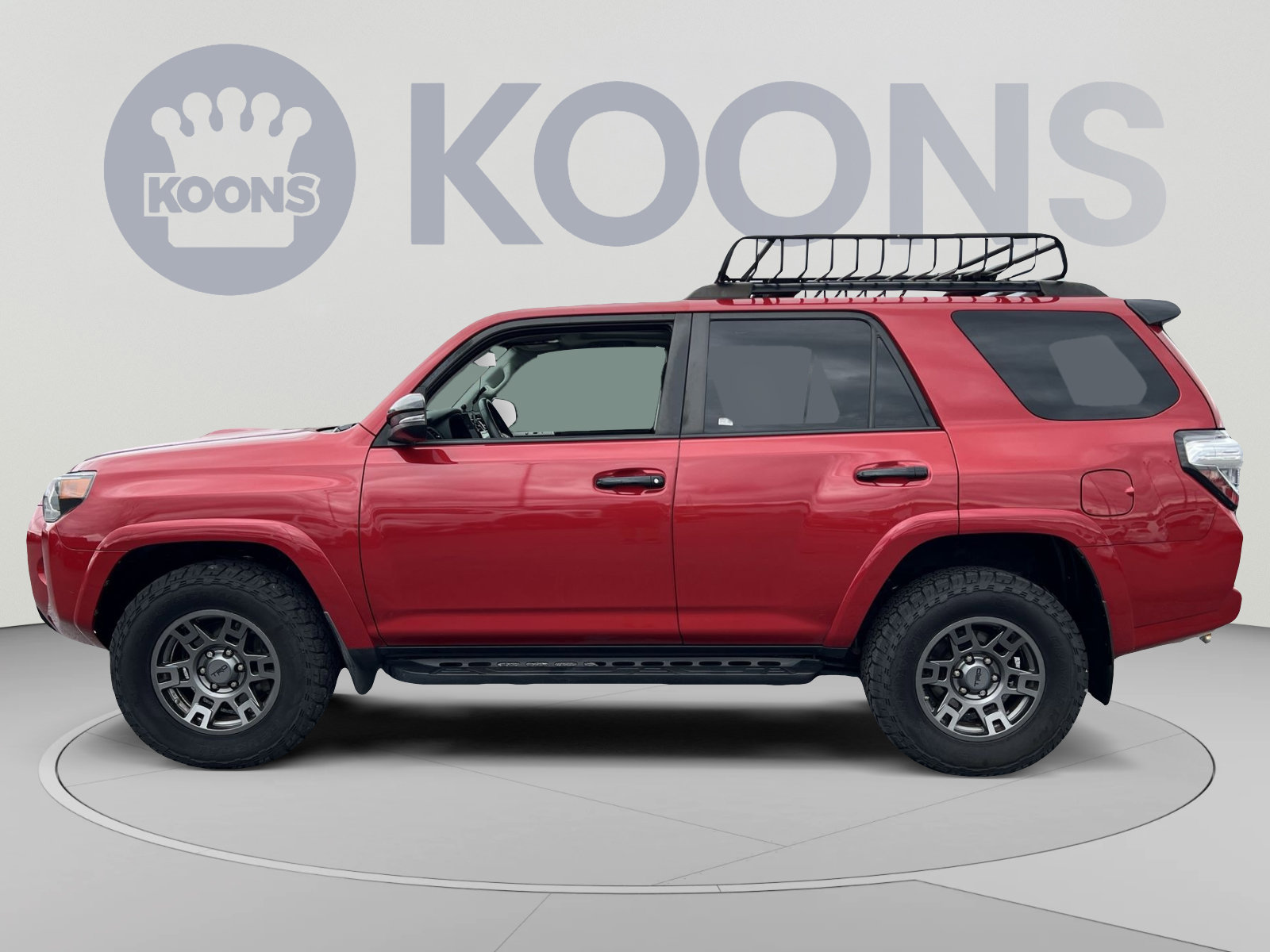 Used 2020 Toyota 4Runner Venture w/ Moonroof Package AWD/4WD image 2