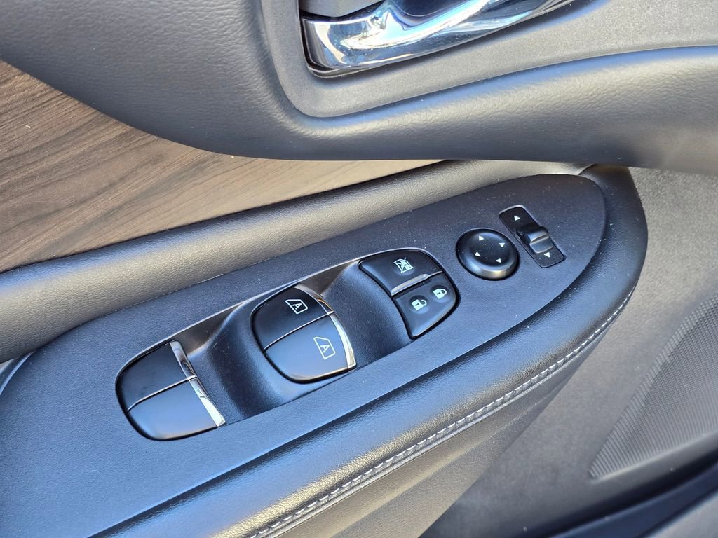 Used 2019 Nissan Murano Platinum w/ Cargo Package image 21