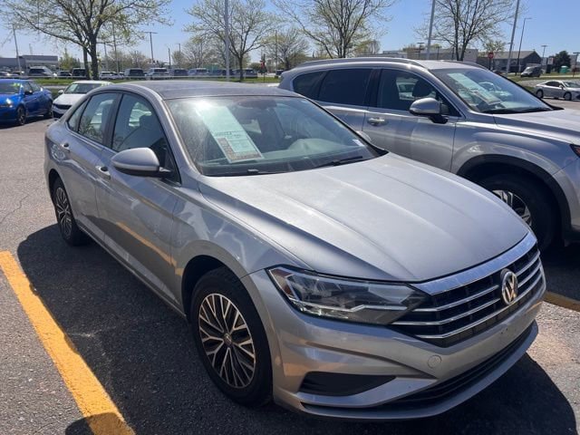 Used 2020 Volkswagen Jetta SE w/ SE Cold Weather Package