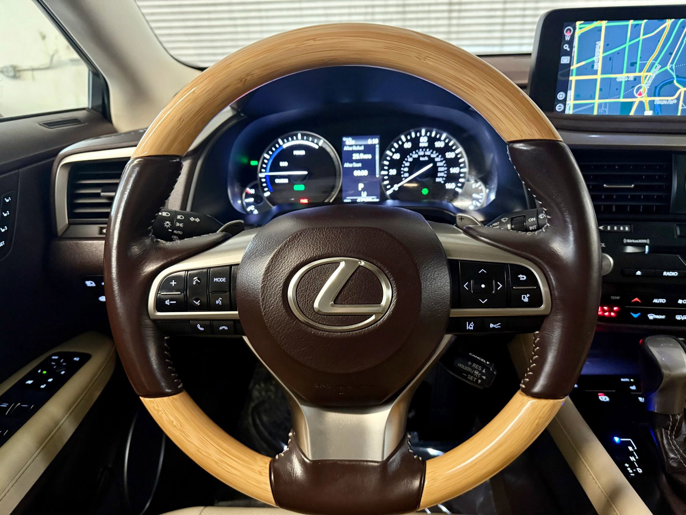 Used 2020 Lexus RX 450hL AWD w/ Premium Package image 15