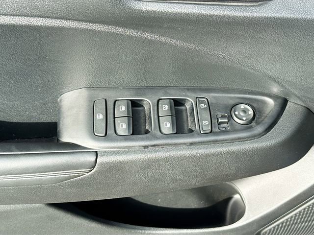 Certified 2024 Hyundai Venue Limited image 17