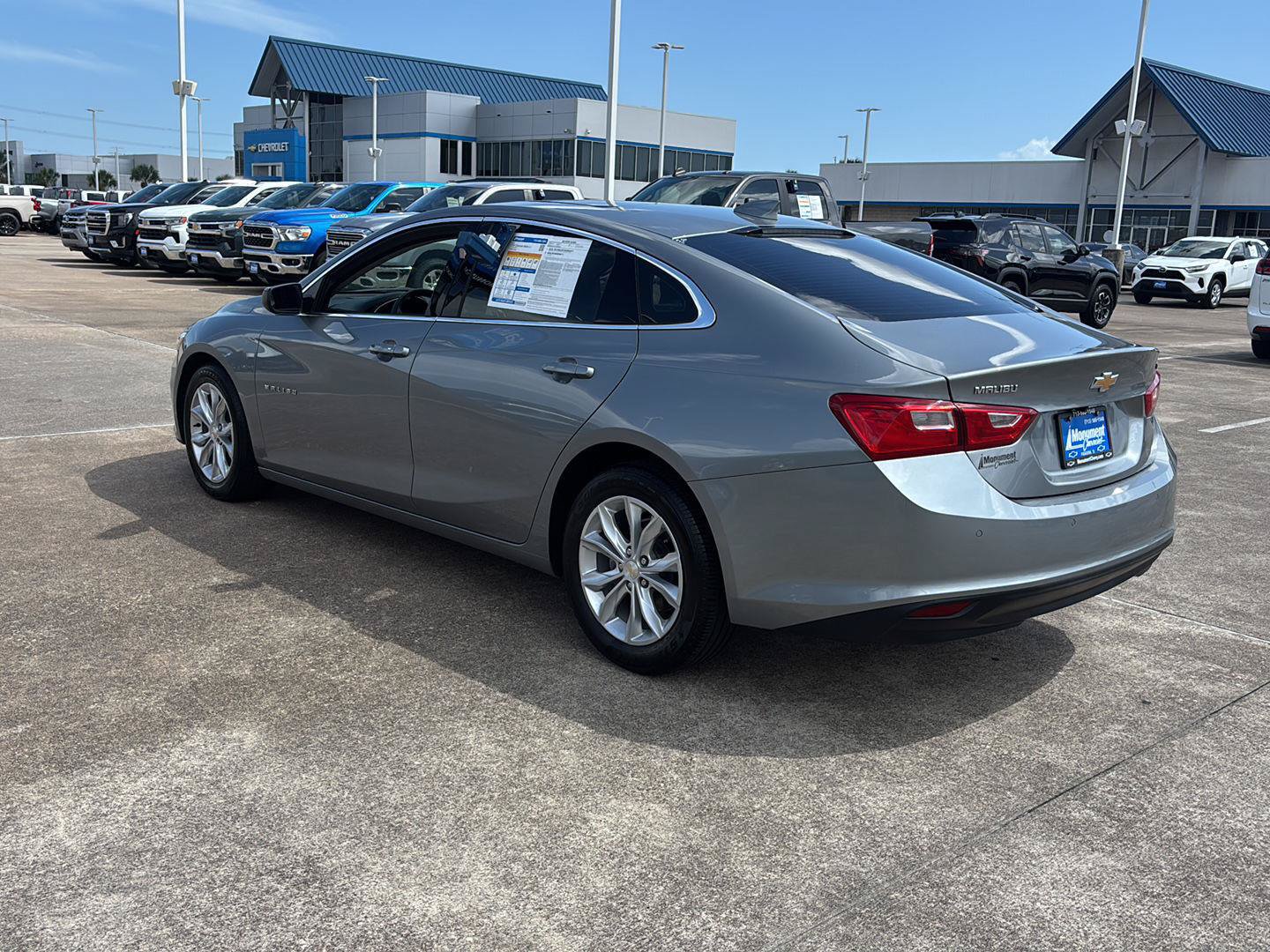Used 2024 Chevrolet Malibu LT FWD image 17