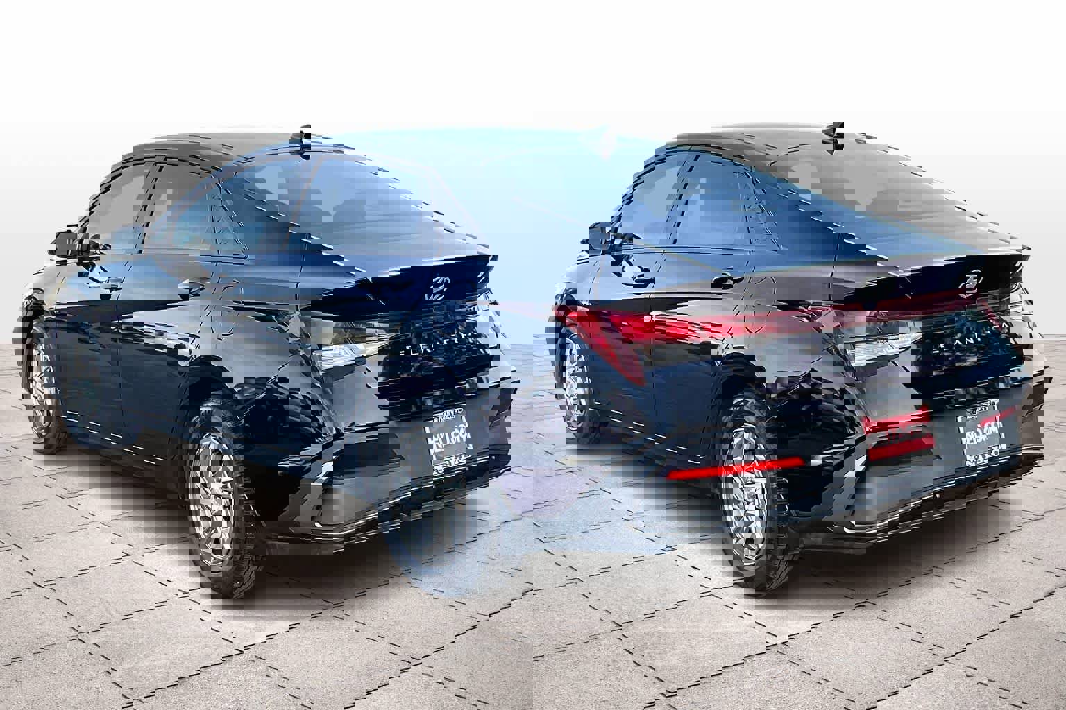 Used 2024 Hyundai Elantra SE image 14