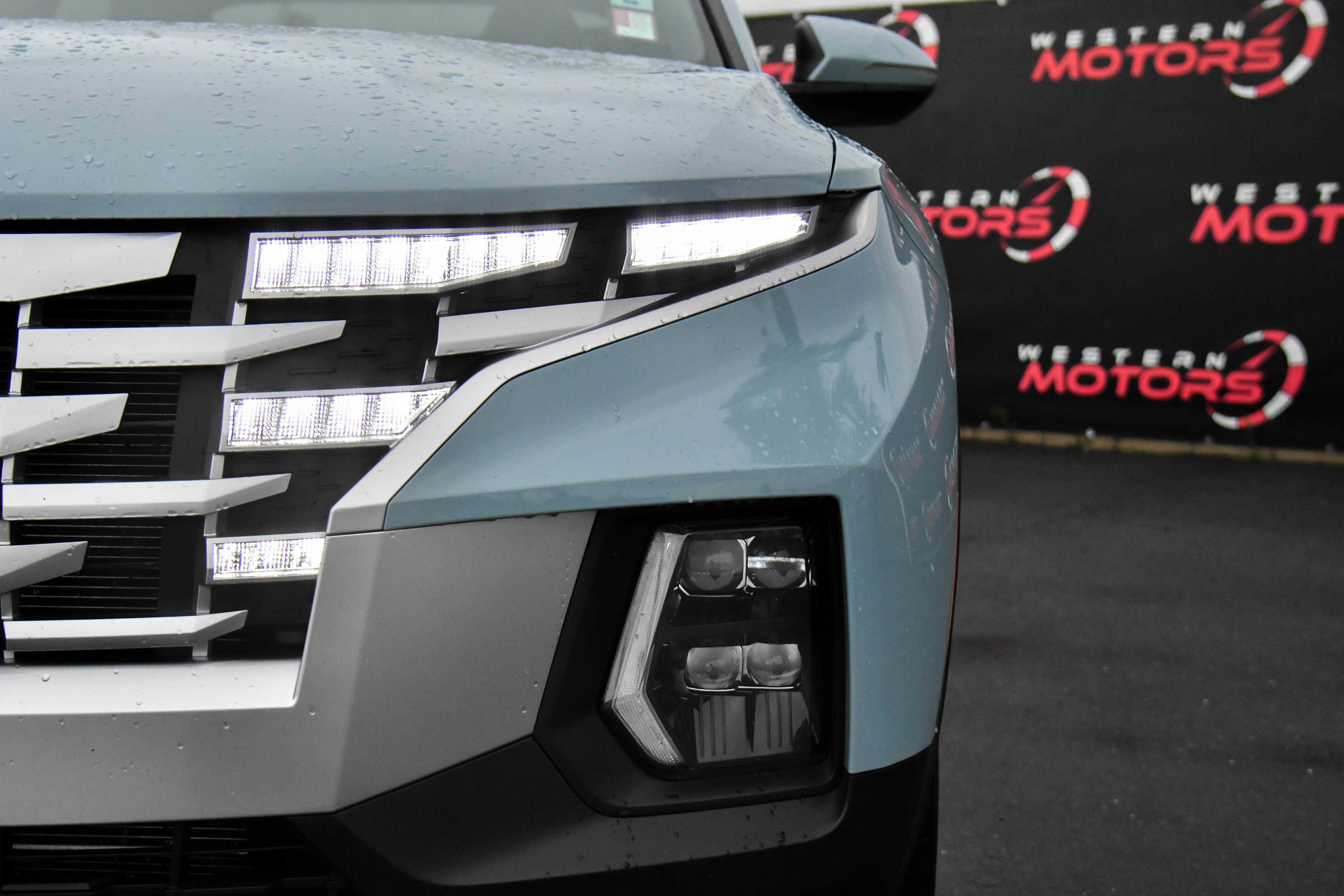 Used 2024 Hyundai Santa Cruz SEL image 11