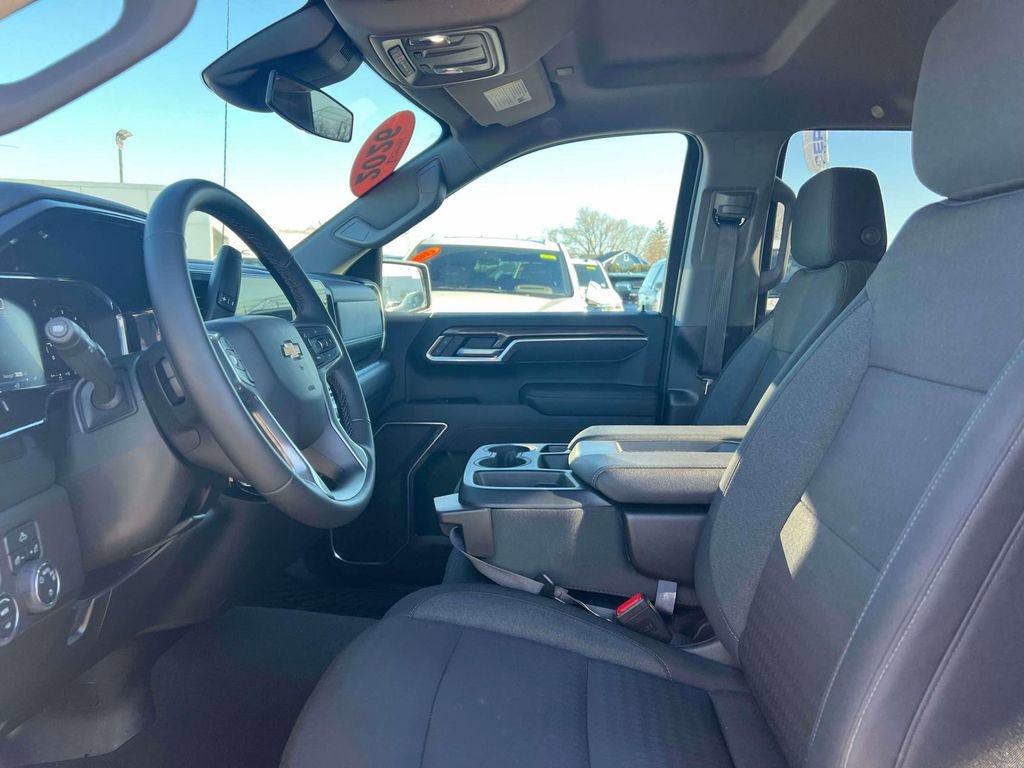 Used 2026 Chevrolet Silverado 1500 LT image 15