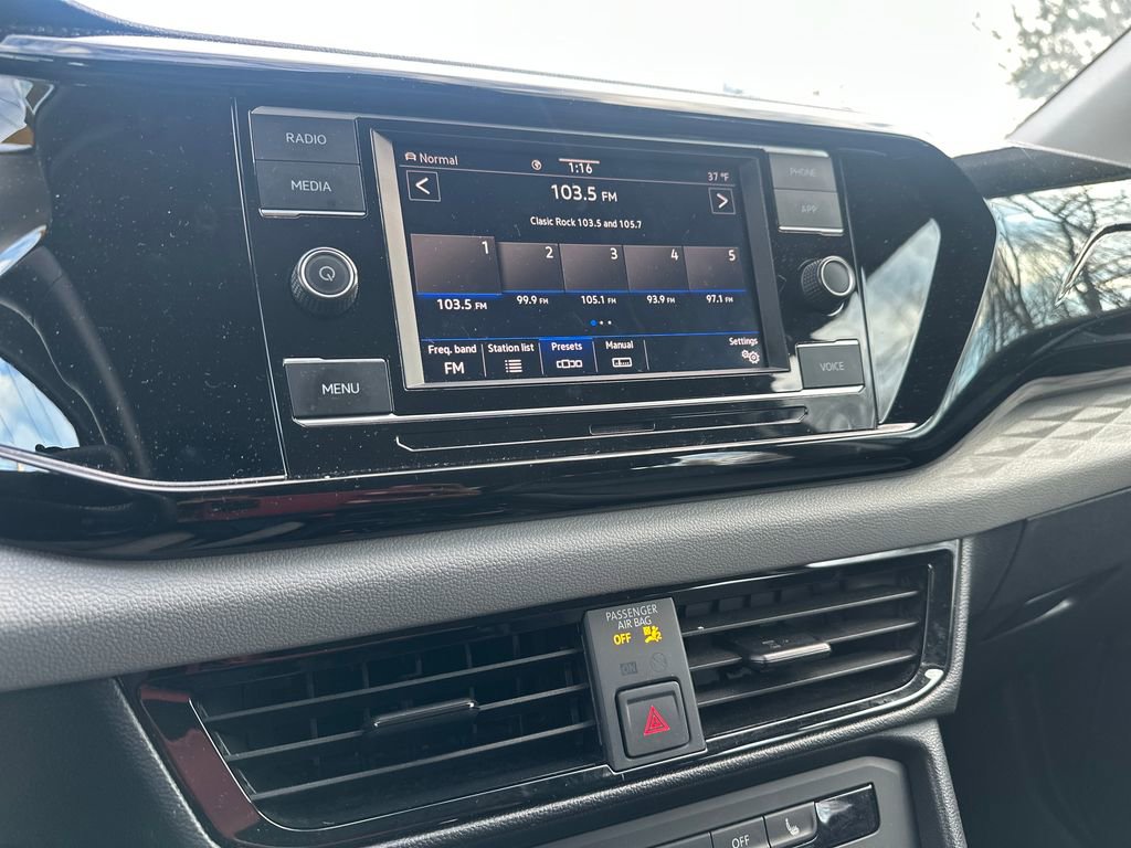 Certified 2022 Volkswagen Taos S w/ IQ Drive S Package image 9