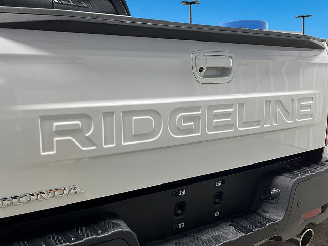 New 2026 Honda Ridgeline Black Edition image 6