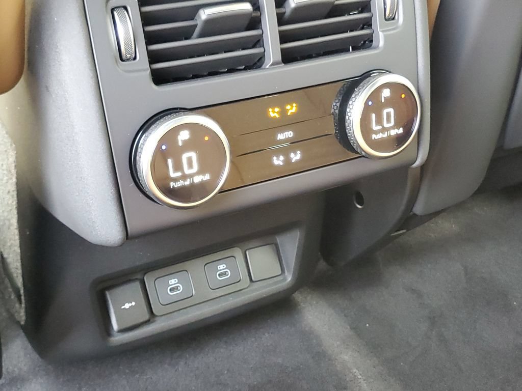 New 2026 Land Rover Discovery Dynamic SE AWD/4WD image 31