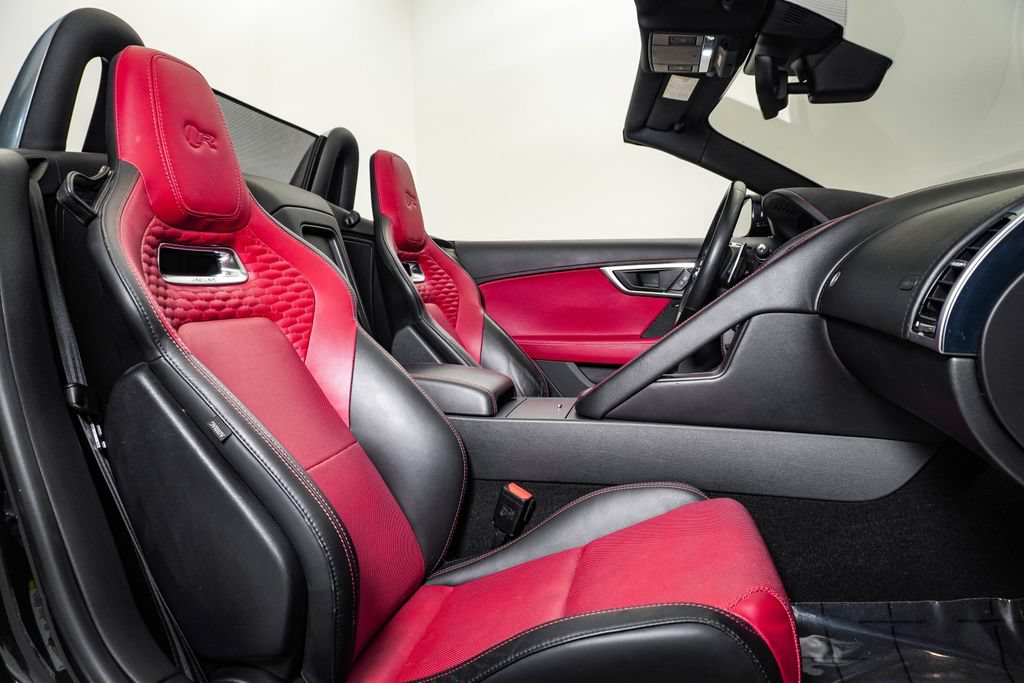 Used 2021 Jaguar F-TYPE R AWD/4WD image 17