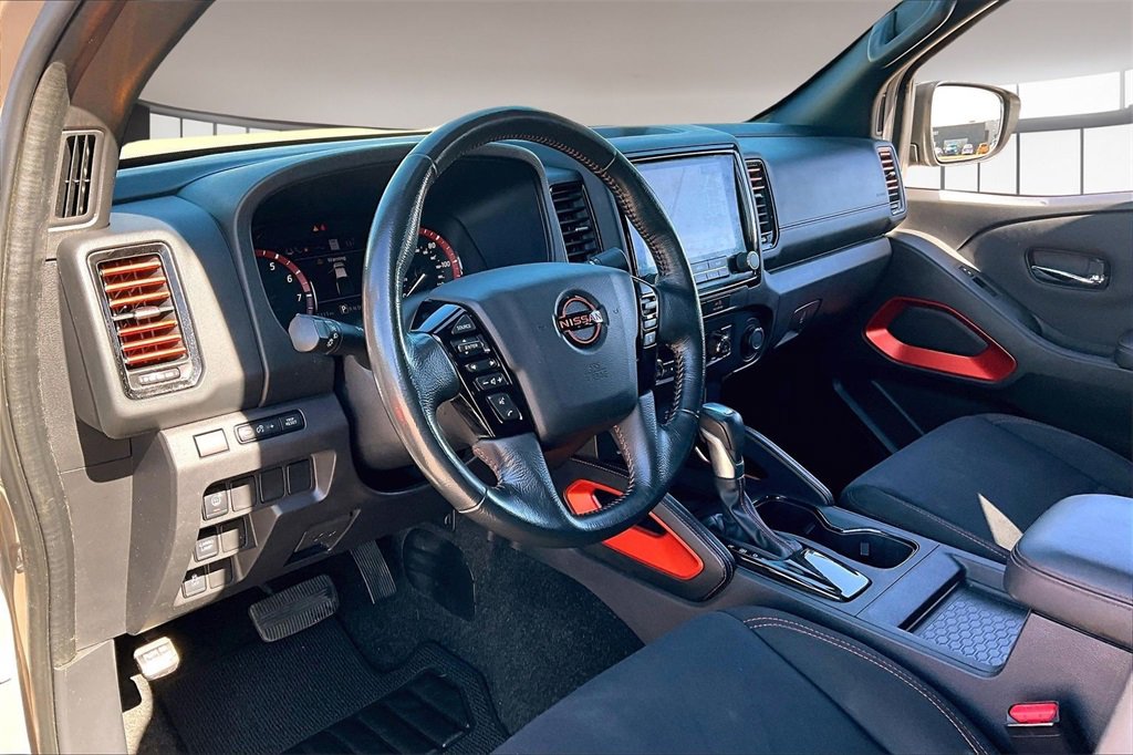 Used 2022 Nissan Frontier Pro-X w/ Technology Package image 13