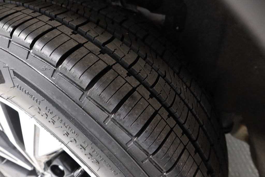 Used 2023 Nissan Rogue SV image 19