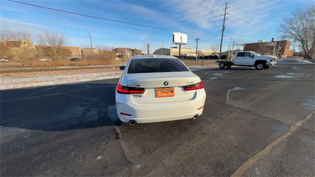 Used 2024 BMW 330i xDrive Sedan w/ Premium Package image 7